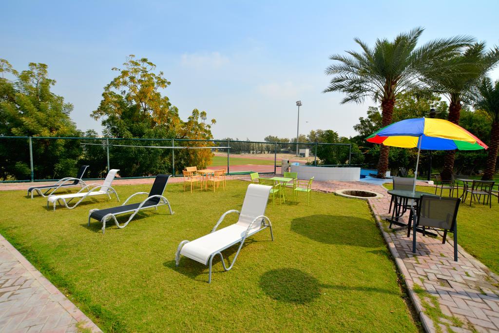 Dubai Youth Hostel Экстерьер фото